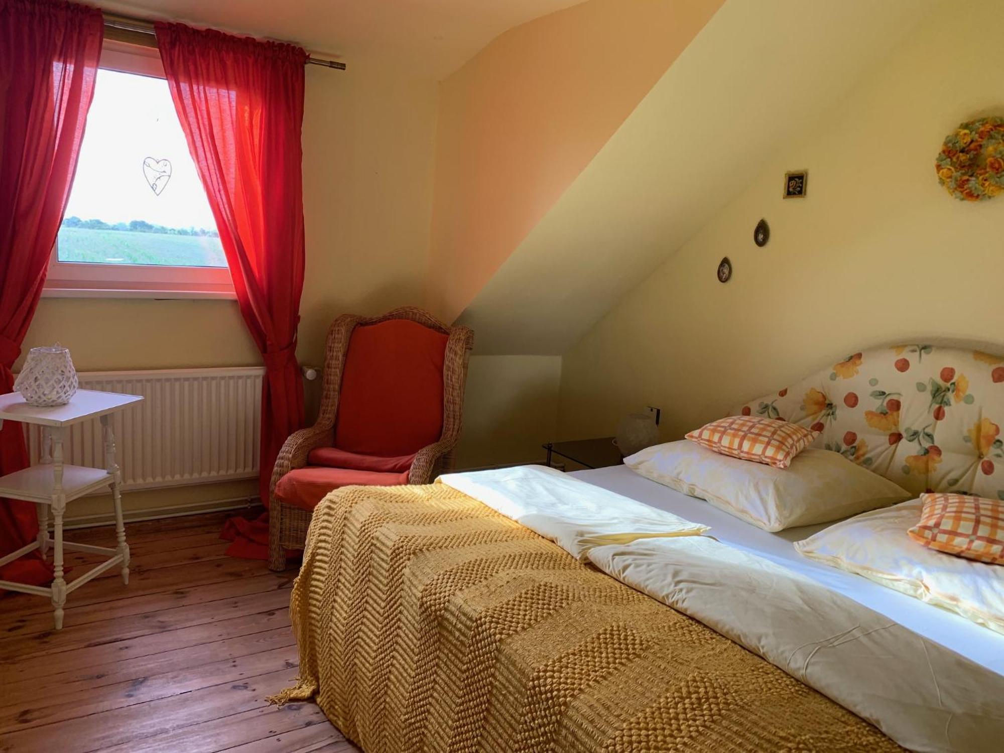 Vierseitenhof Hasenfelde - Ferienwohnung Feldblick Steinhofel Exteriör bild